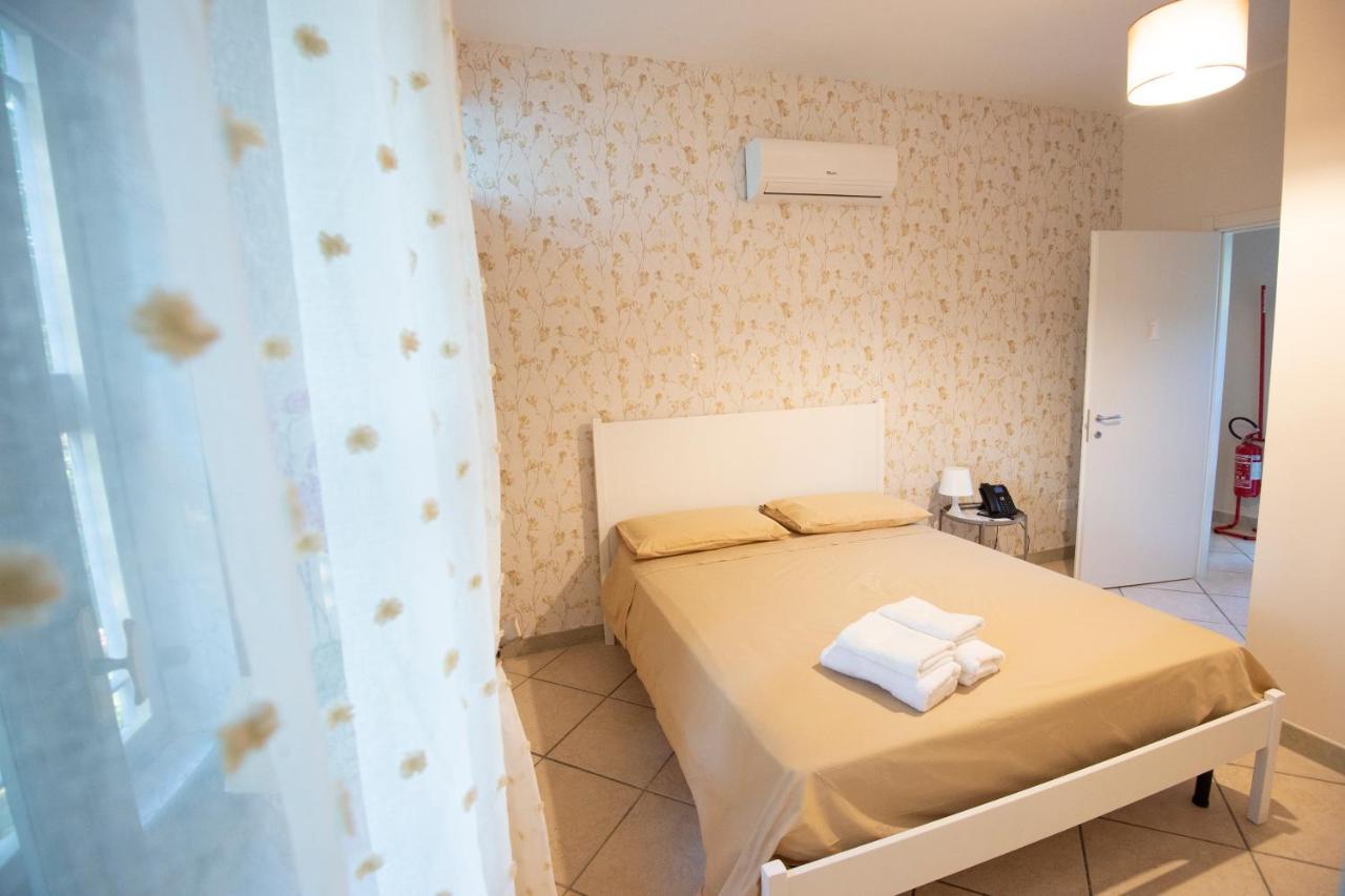Donna Rosita Hotel San Felice a Cancello Exterior foto